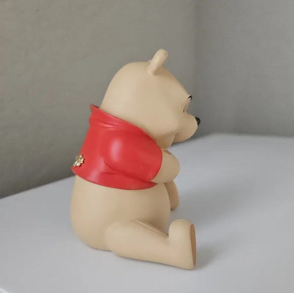 Winnie The Pooh Porcelain Figurine - Picture 2 of 8